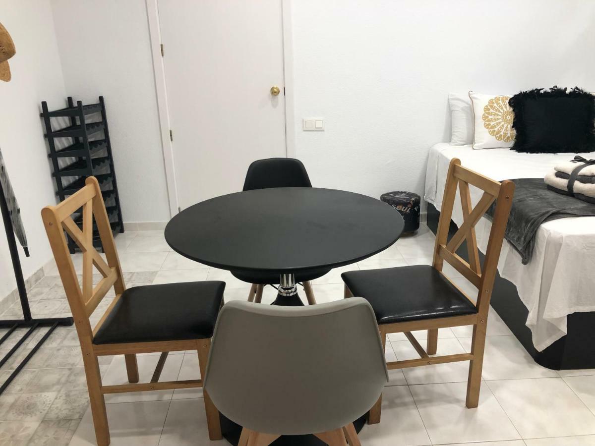Apartamento City & Beach لقنت المظهر الخارجي الصورة